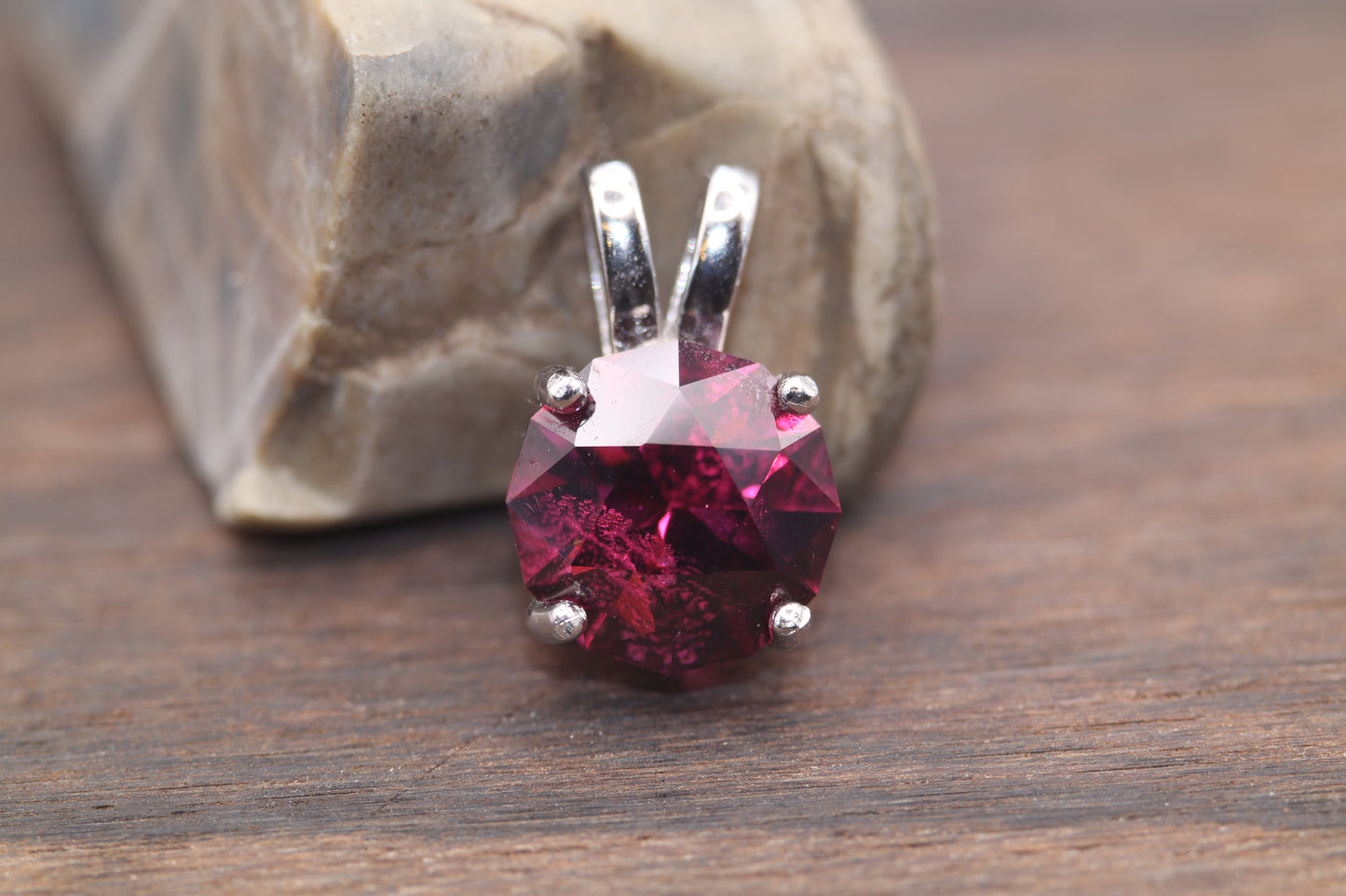 1.9ct Rhodolite Garnet in 'Titan' by Scott Laborie
