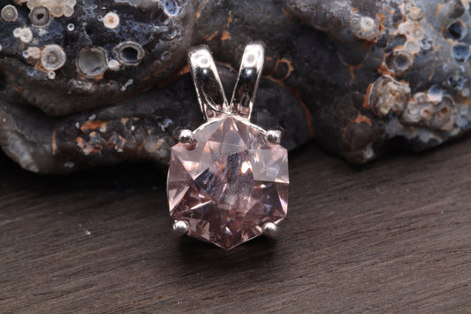 1.48ct Dusky Pink Spinel in 'Beryl Blossom' by Arya Akhavan