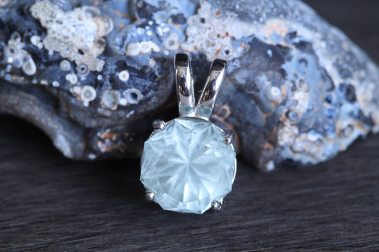 2.1ct Aquamarine in 'Frost Star 8' by Andrew Brown