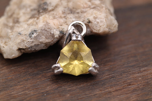 0.4ct Heliodor in 'Orchid' by Arya Akhavan