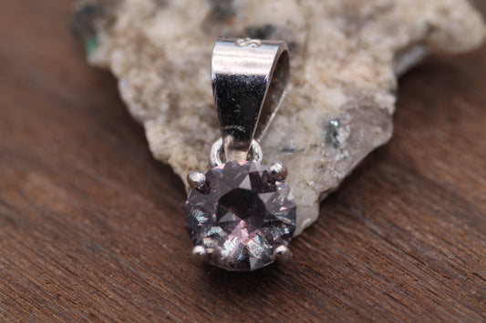 0.5ct Color Change Garnet in 'Oliveira's Garnet' by Arya Akhavan