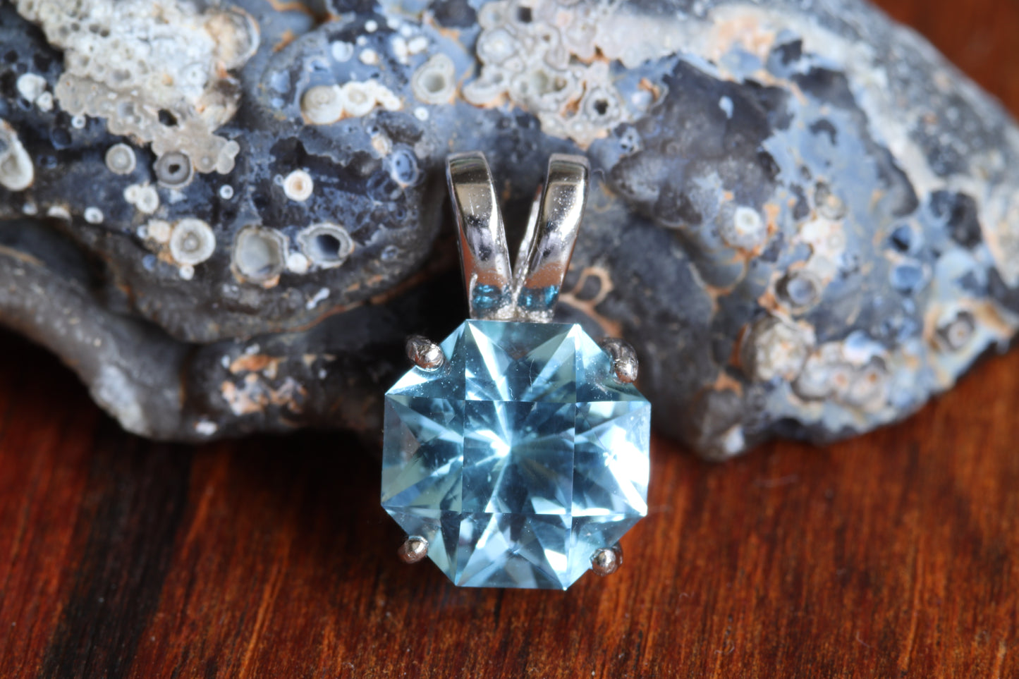 1.69ct Electric Blue Topaz in 'Beavest' by Arya Akhavan