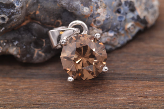 1.48ct Color Change Garnet in 'Scutter' by Andrew Brown